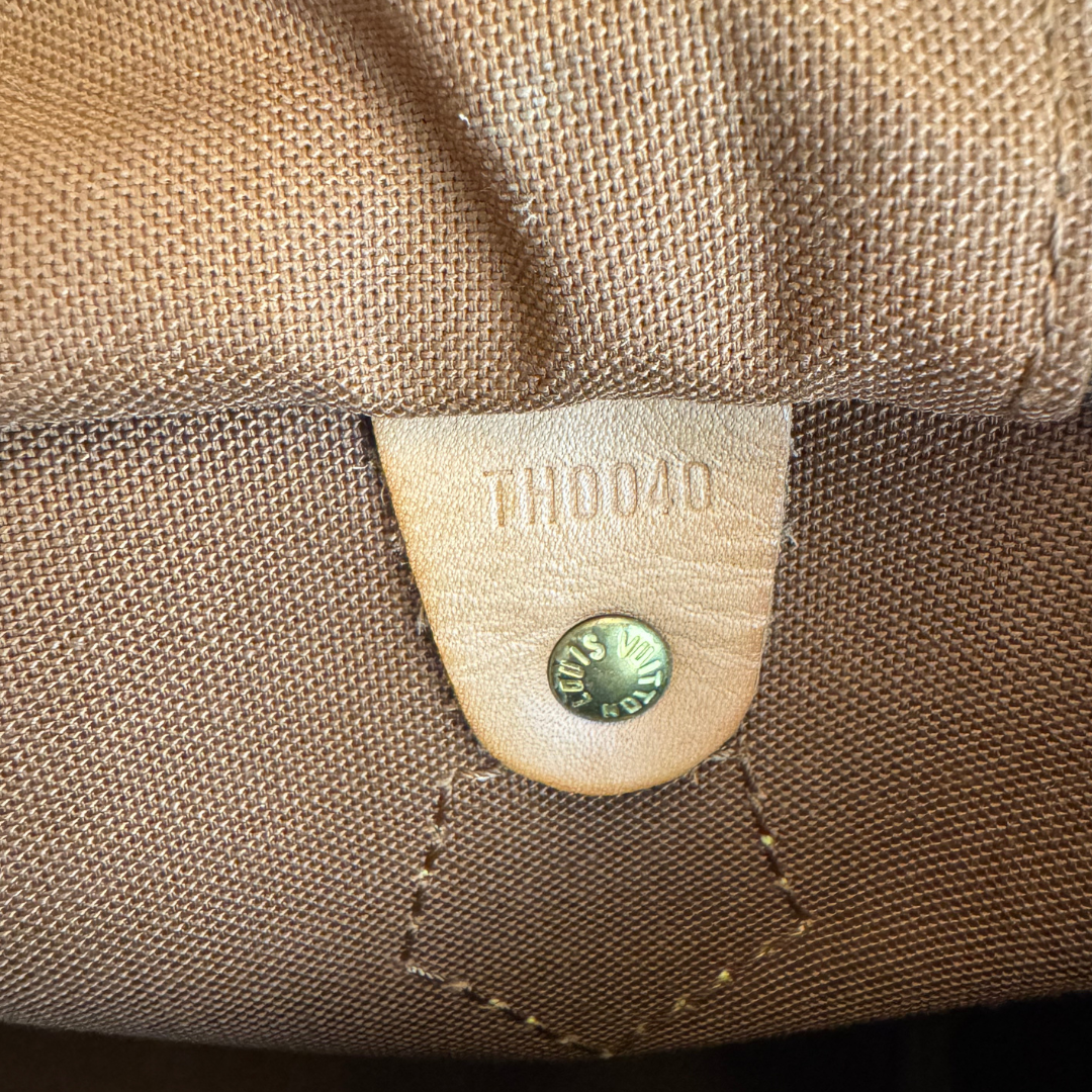 Louis Vuitton Speedy 30