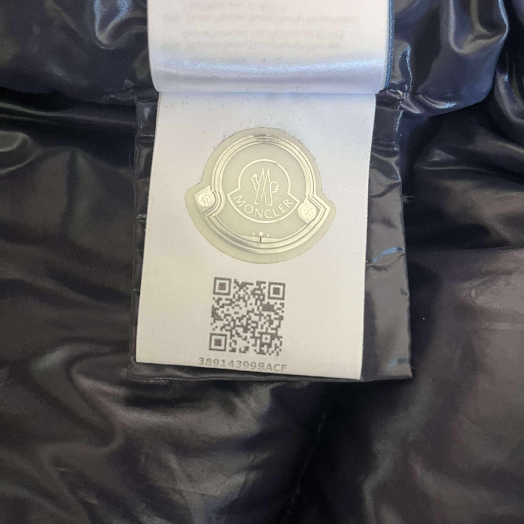 Moncler Montbeliard Down Jacket Navy – Size 164 (Fits S)